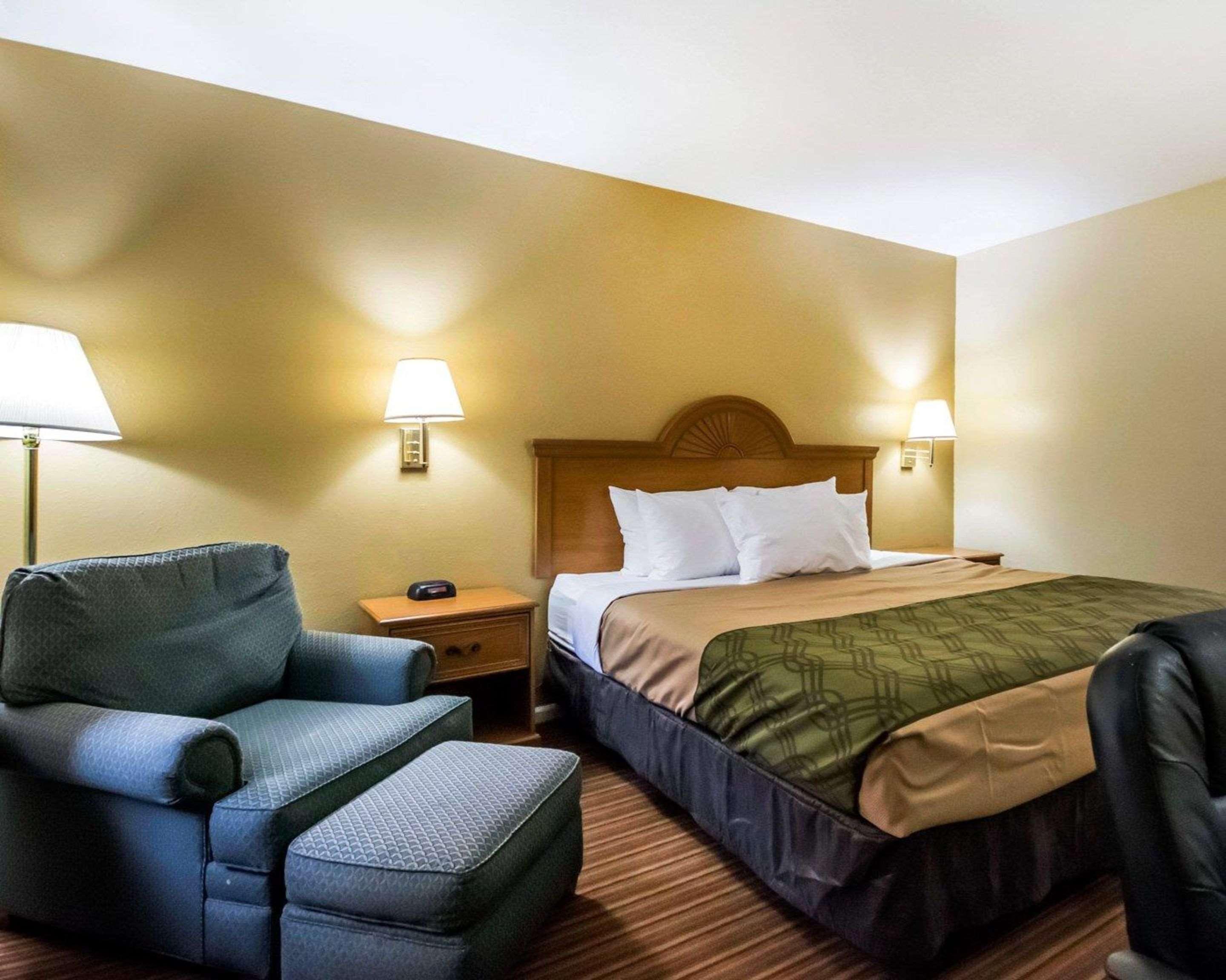 Econo Lodge Erlanger - Cincinnati Airport Exteriör bild