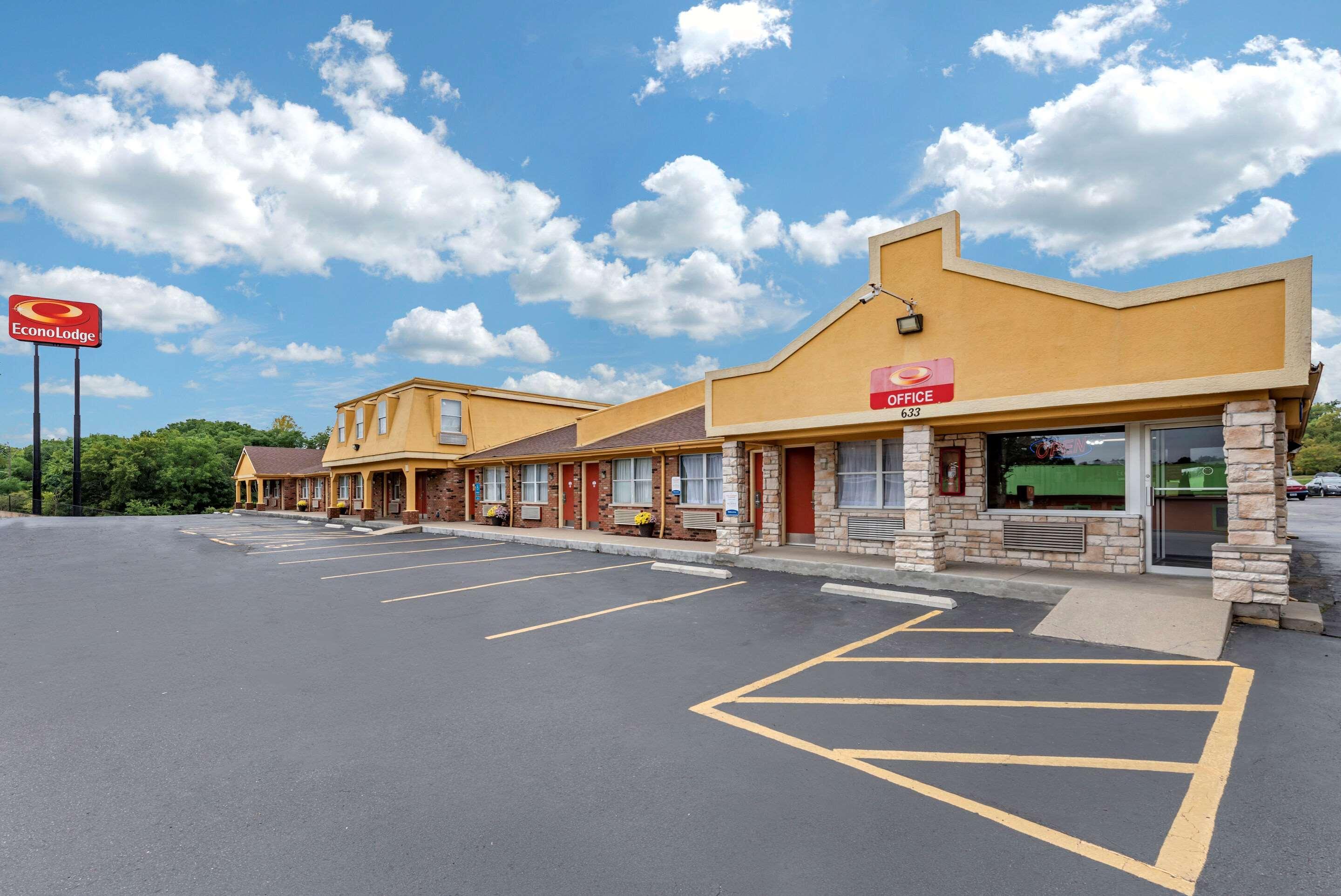 Econo Lodge Erlanger - Cincinnati Airport Exteriör bild