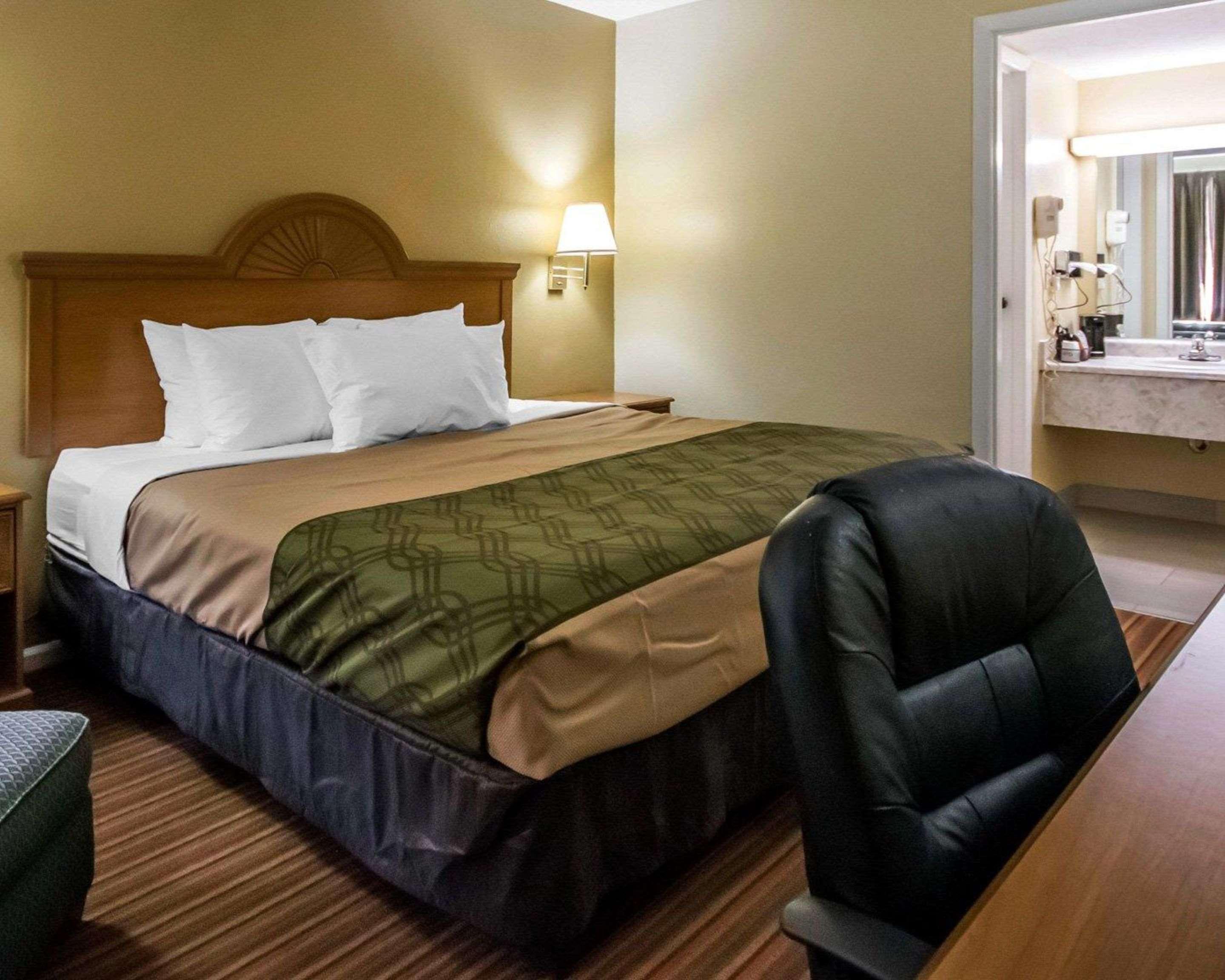 Econo Lodge Erlanger - Cincinnati Airport Exteriör bild
