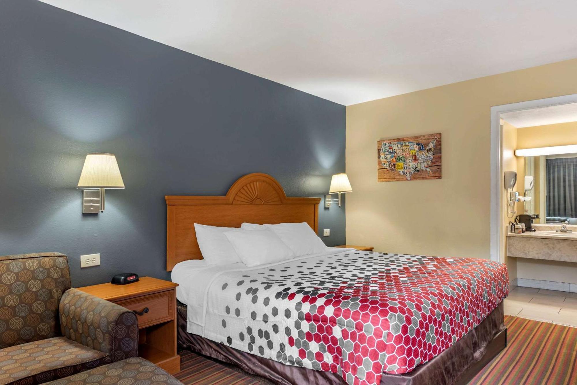 Econo Lodge Erlanger - Cincinnati Airport Exteriör bild