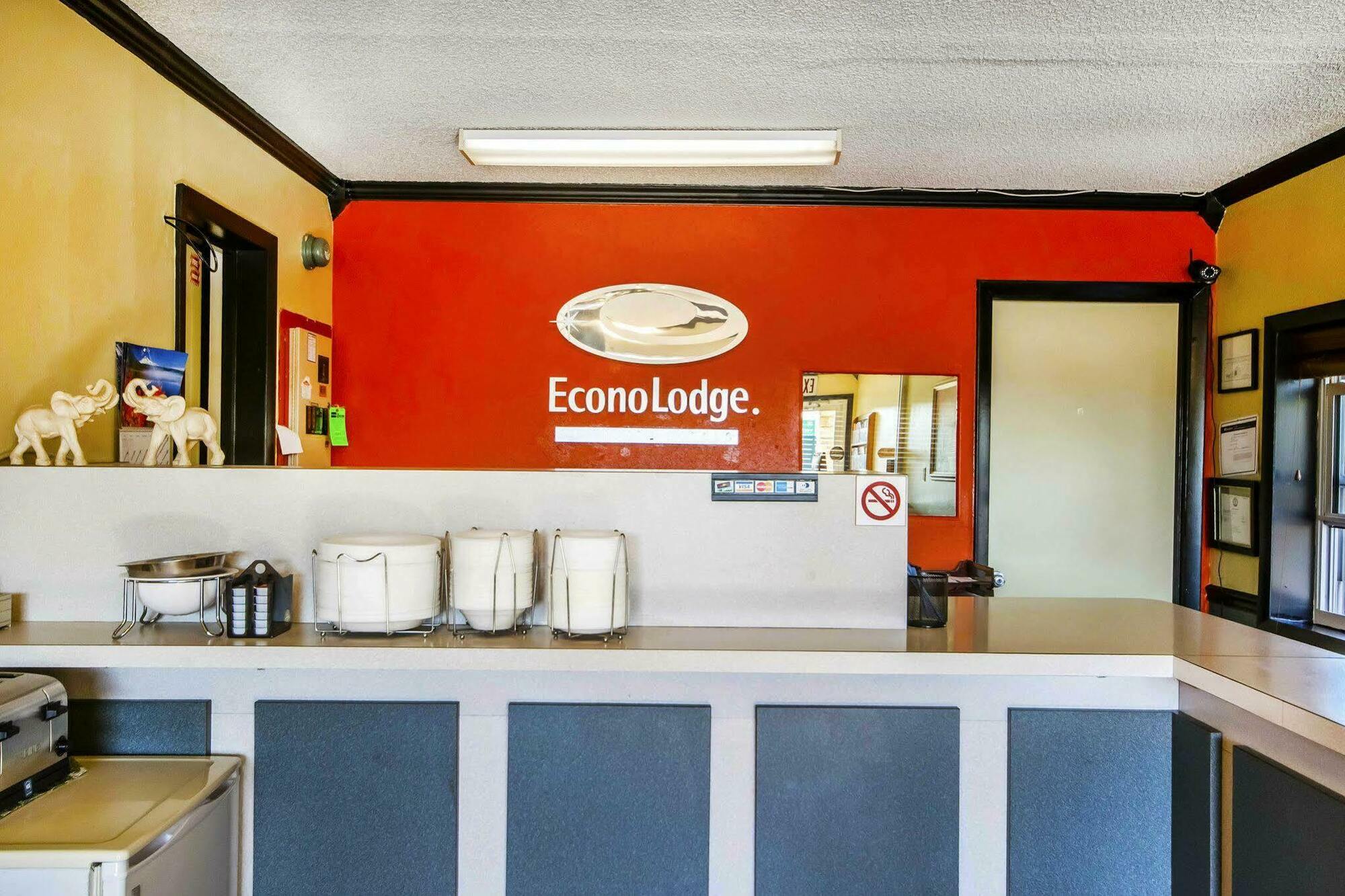 Econo Lodge Erlanger - Cincinnati Airport Exteriör bild
