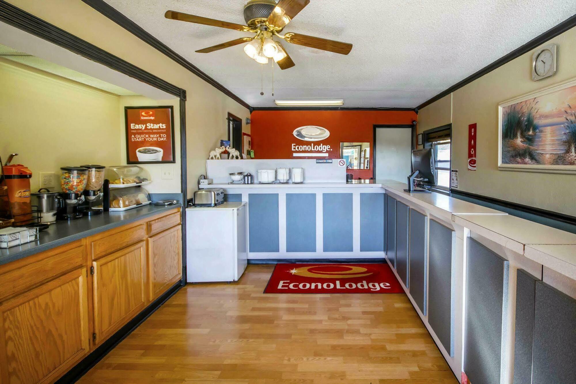 Econo Lodge Erlanger - Cincinnati Airport Exteriör bild