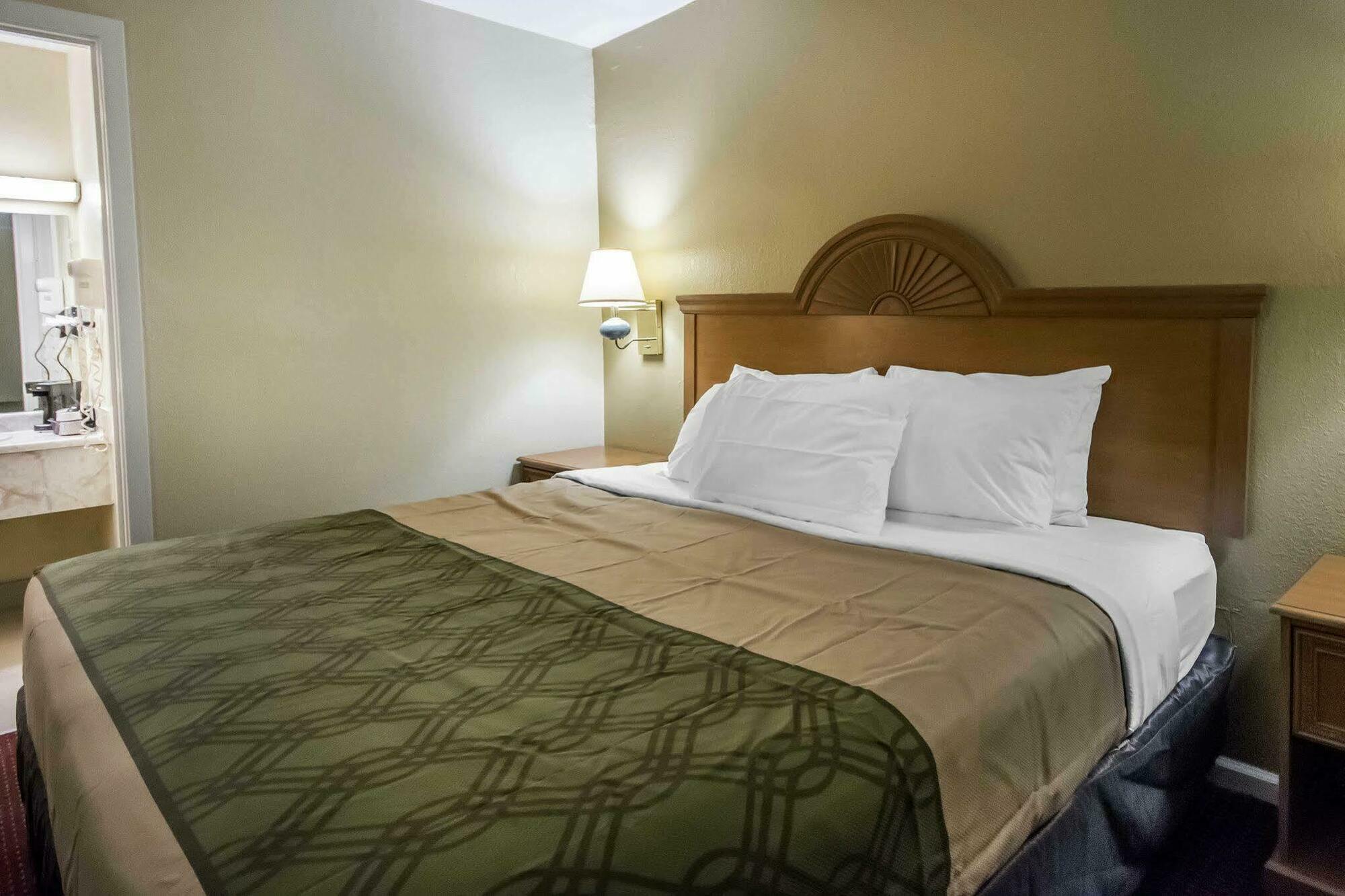 Econo Lodge Erlanger - Cincinnati Airport Exteriör bild